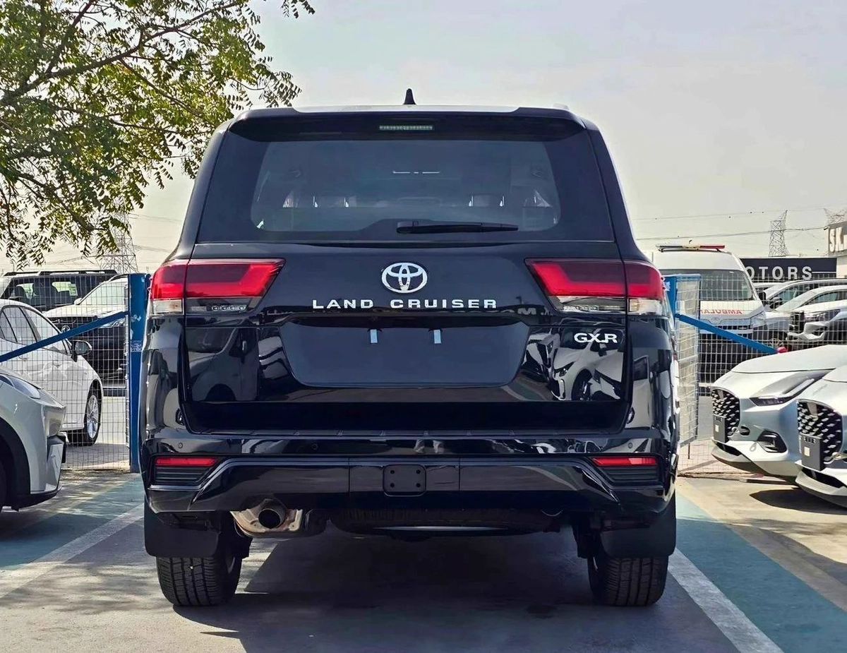 Toyota Land Cruiser GXR HIGH OPTION / RADAR / REAR ENTERTAINMENT SCREENS (CODE # GXR41H)-7-7