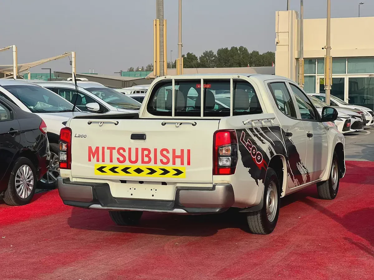 2021 Mitsubishi L200 | 4X2 | Manual | GCC | Ref#1019-5-5