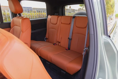 ROX 01 | 7 Seater | Hybrid SUV | Fully Loaded-15