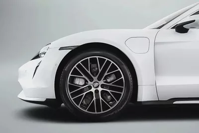 AED 5,797 / 60 months | 0% DP | 2020 Porsche Taycan Turbo / Full Porsche Service History-4