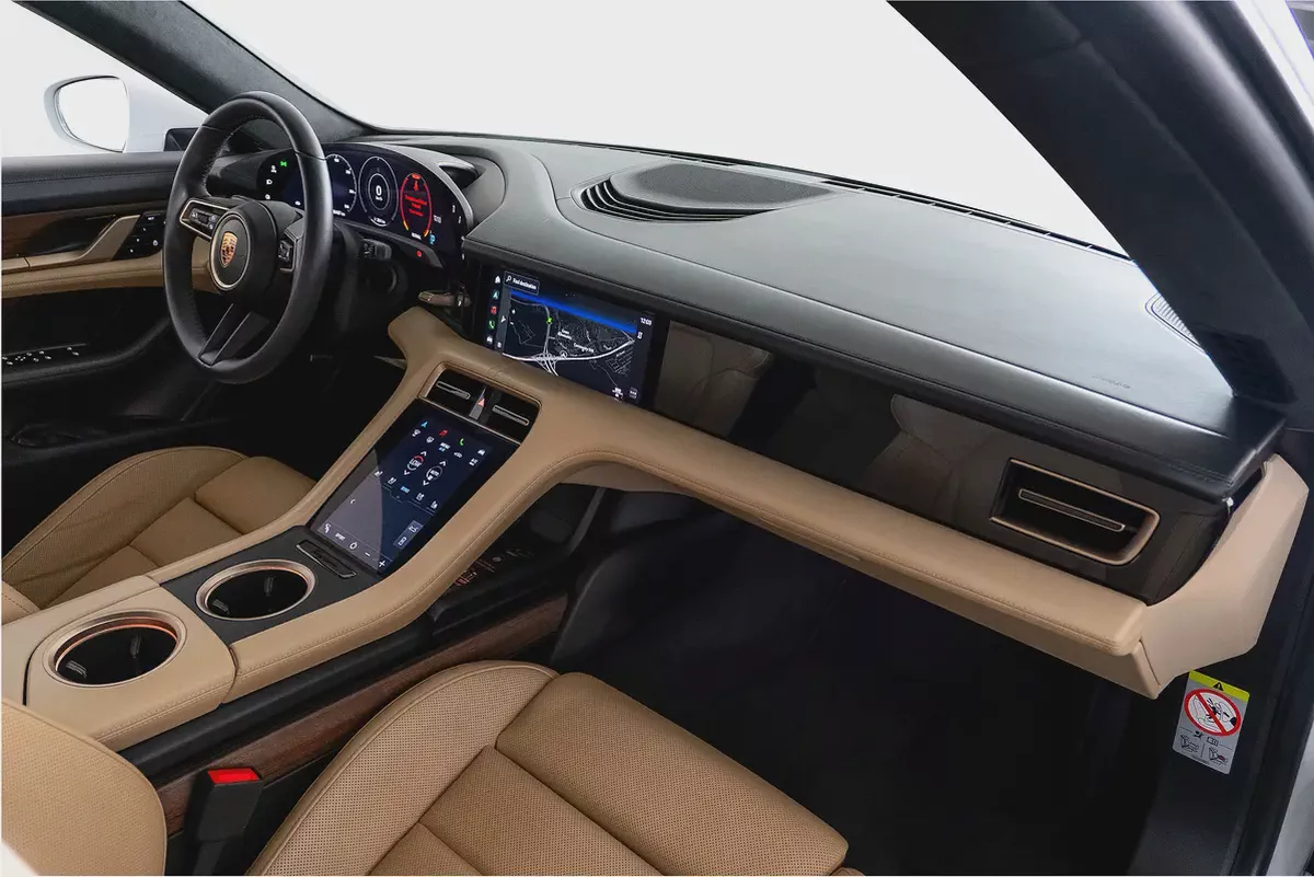 AED 5,797 / 60 months | 0% DP | 2020 Porsche Taycan Turbo / Full Porsche Service History-10-10
