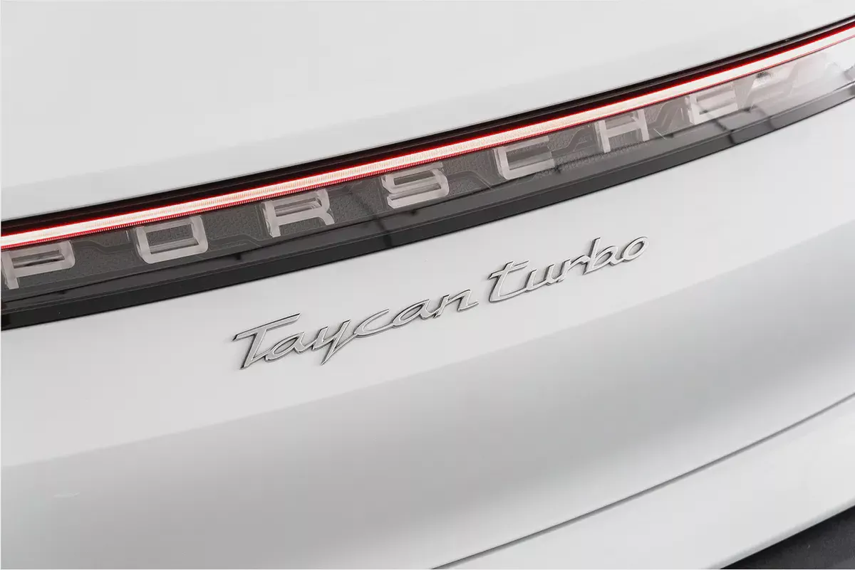 AED 5,797 / 60 months | 0% DP | 2020 Porsche Taycan Turbo / Full Porsche Service History-13-13