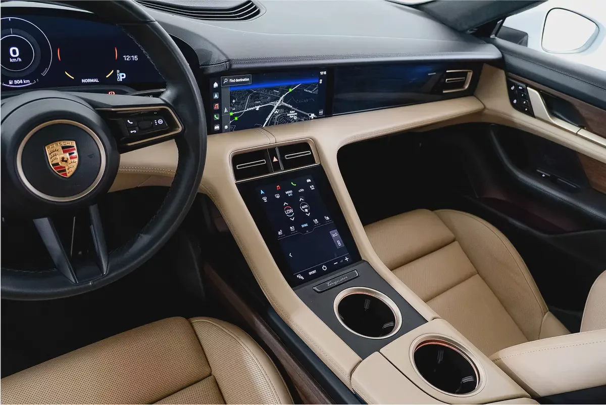 AED 5,797 / 60 months | 0% DP | 2020 Porsche Taycan Turbo / Full Porsche Service History-7-7
