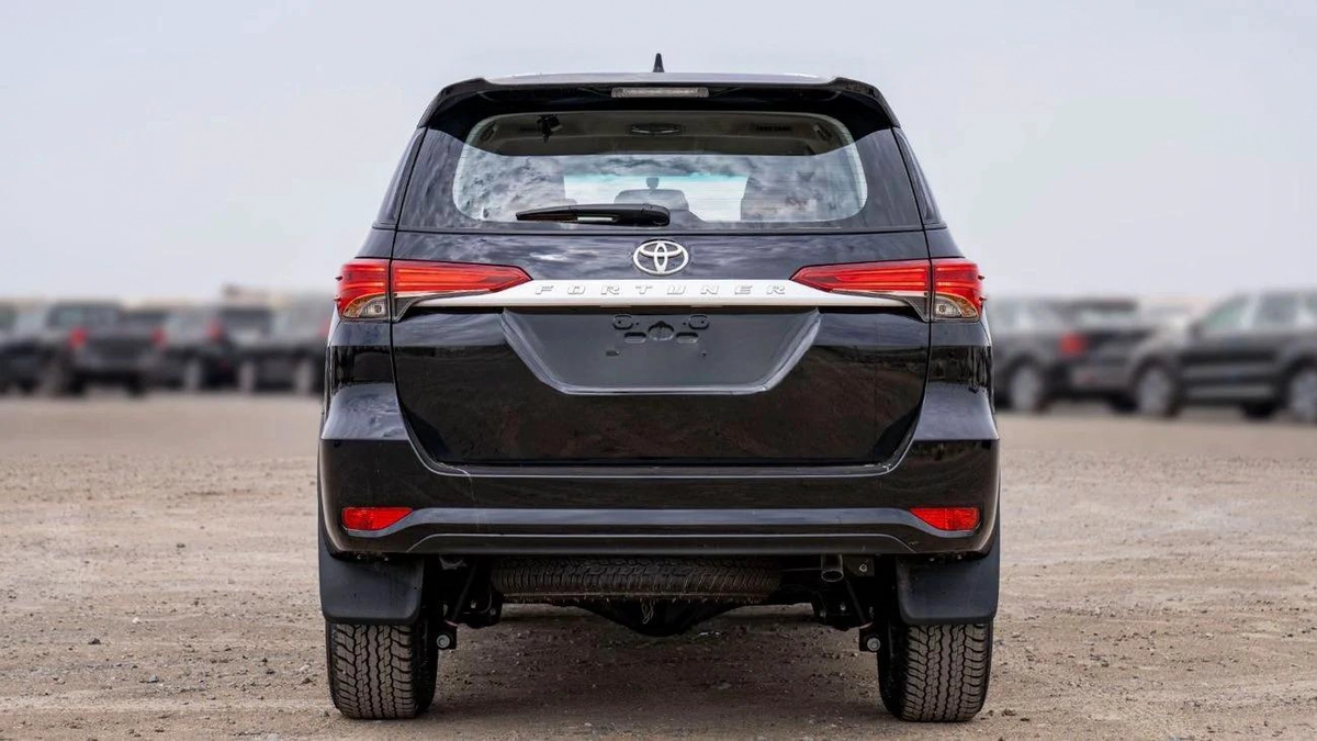 Toyota Fortuner Toyota Fortuner 2.7L Petrol 4X4 MY2025-1-1