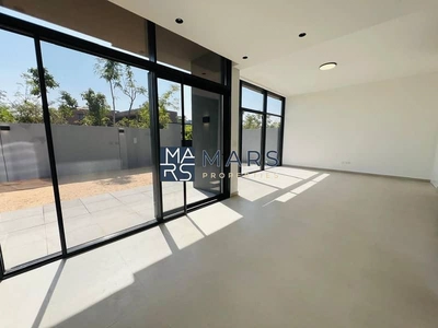 Spacious, Luxury 4 Bedroom Corner Villa, Near Park with Study Room/Majlis, Available For Rent-27