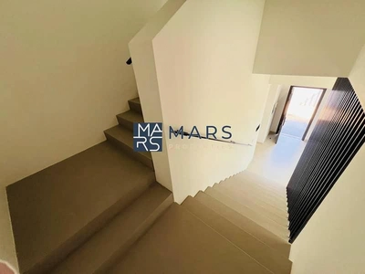 Spacious, Luxury 4 Bedroom Corner Villa, Near Park with Study Room/Majlis, Available For Rent-4