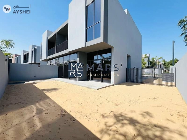 Spacious, Luxury 4 Bedroom Corner Villa, Near Park with Study Room/Majlis, Available For Rent