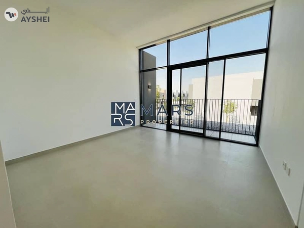 Spacious, Luxury 4 Bedroom Corner Villa, Near Park with Study Room/Majlis, Available For Rent