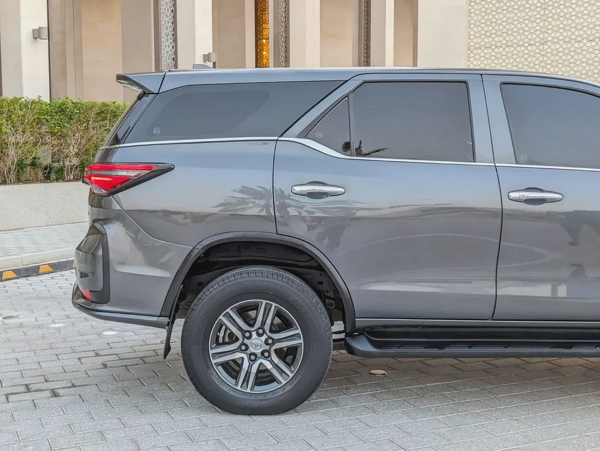 TOYOTA FORTUNER 2018 FACELIFTED 2025 V4 2.7L GCC IN EXCELLENT CONDITION