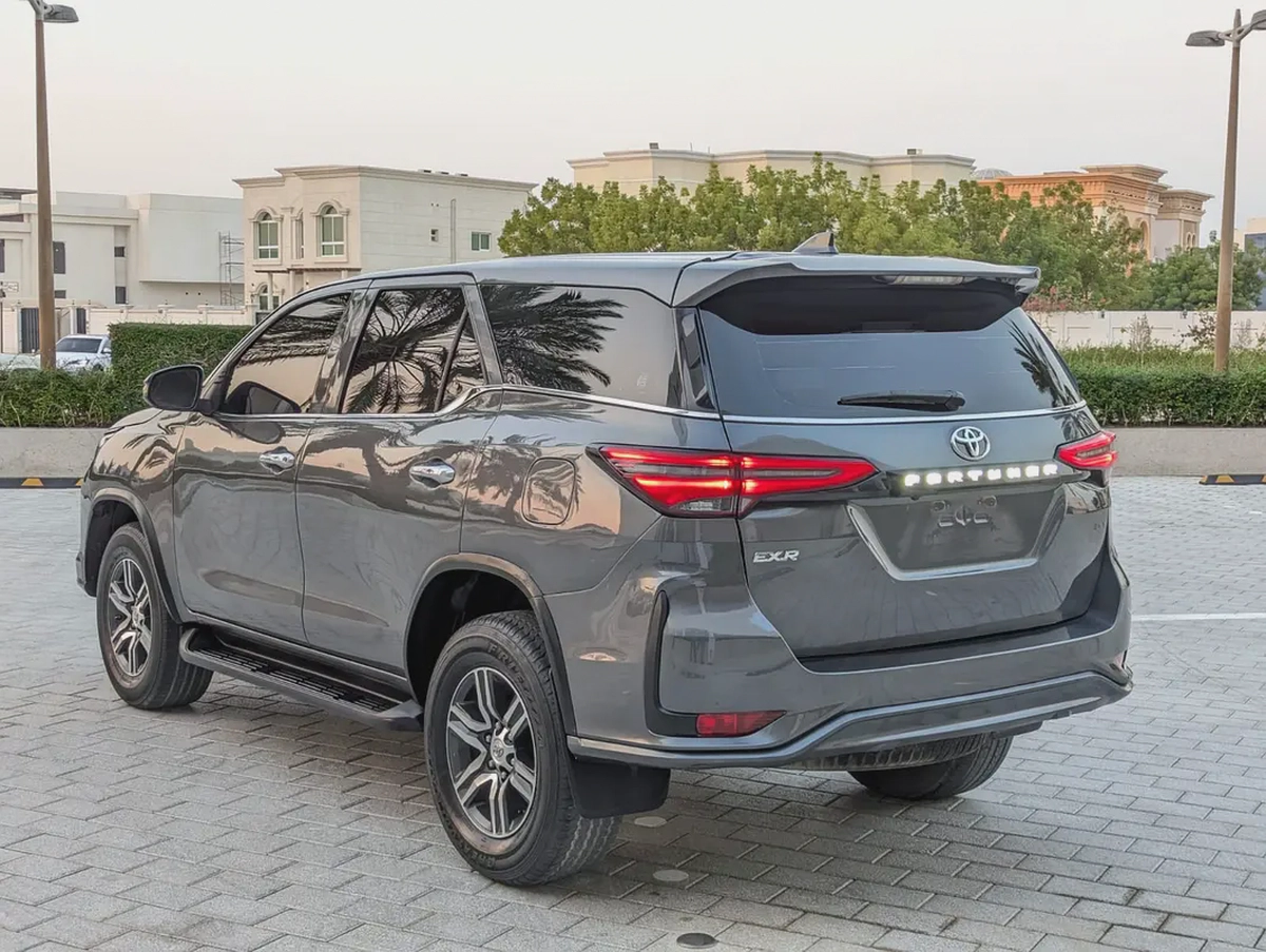 TOYOTA FORTUNER 2018 FACELIFTED 2025 V4 2.7L GCC IN EXCELLENT CONDITION