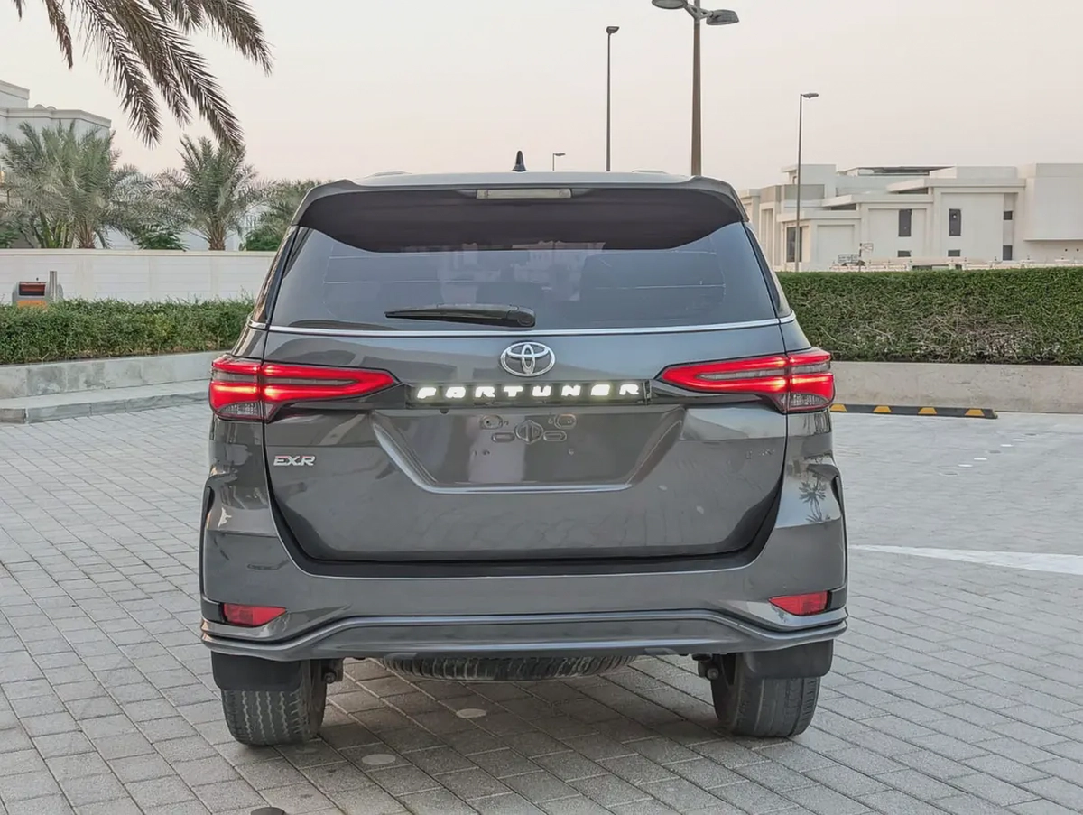 TOYOTA FORTUNER 2018 FACELIFTED 2025 V4 2.7L GCC IN EXCELLENT CONDITION