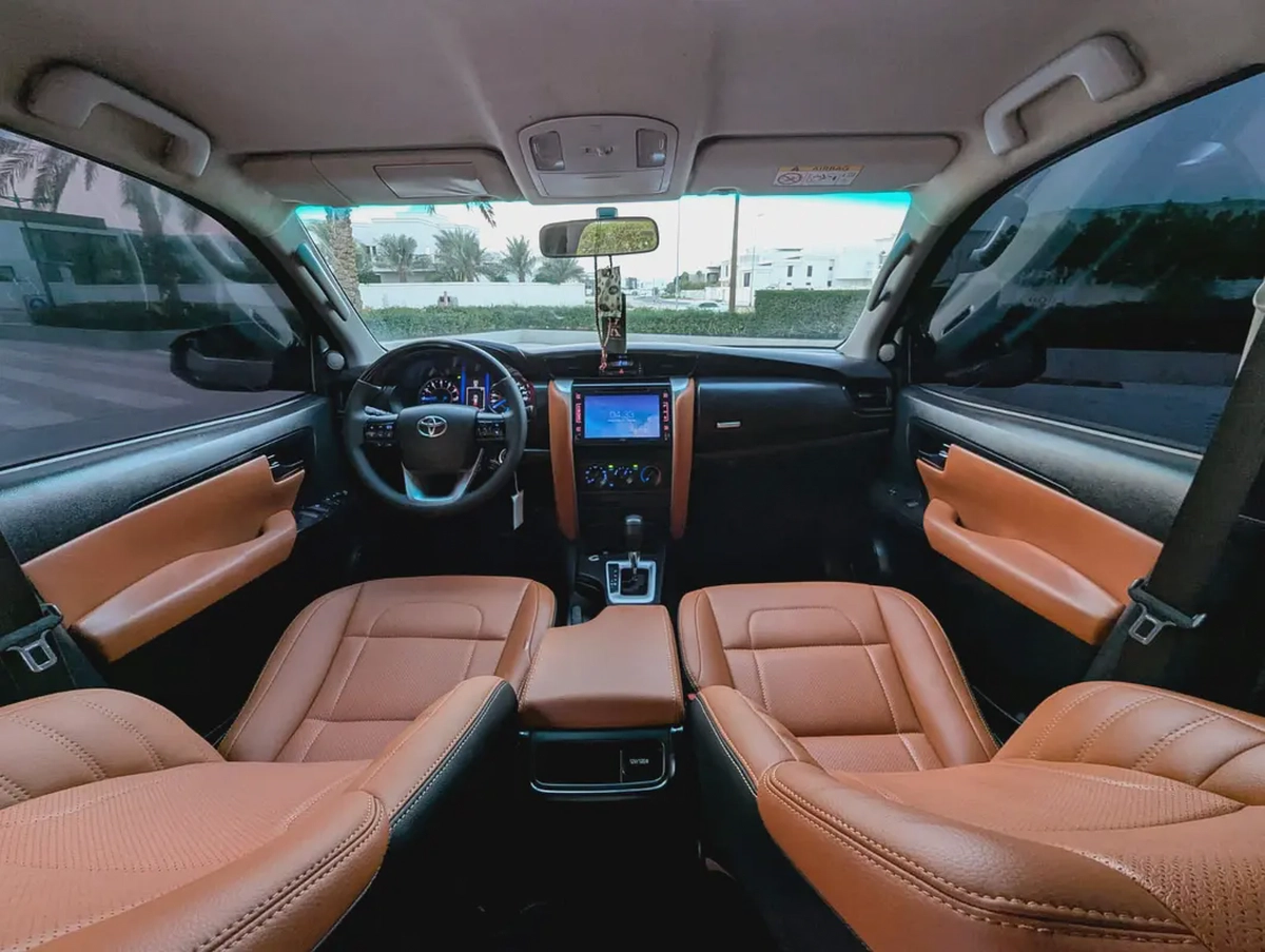 TOYOTA FORTUNER 2018 FACELIFTED 2025 V4 2.7L GCC IN EXCELLENT CONDITION