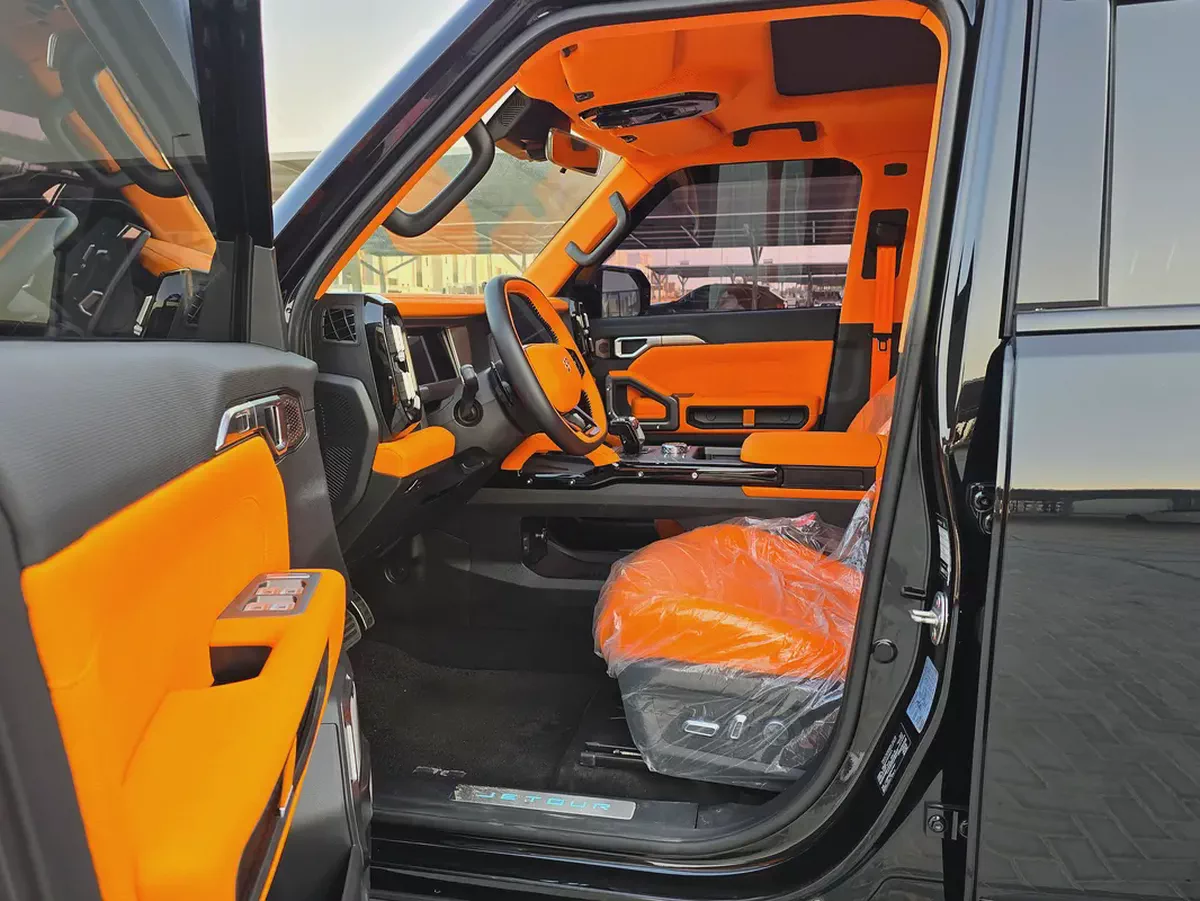 Jetour T2 Luxury 2025 GCC Specs-9-9