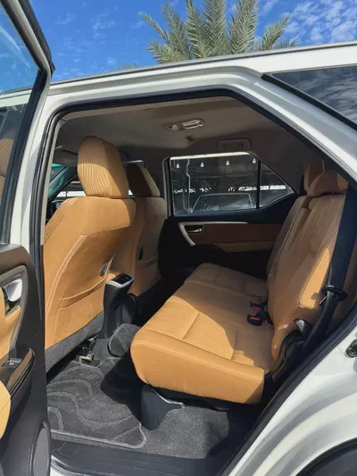 TOYOTA FORTUNER GXR V6 ORIGINAL PAINT-7