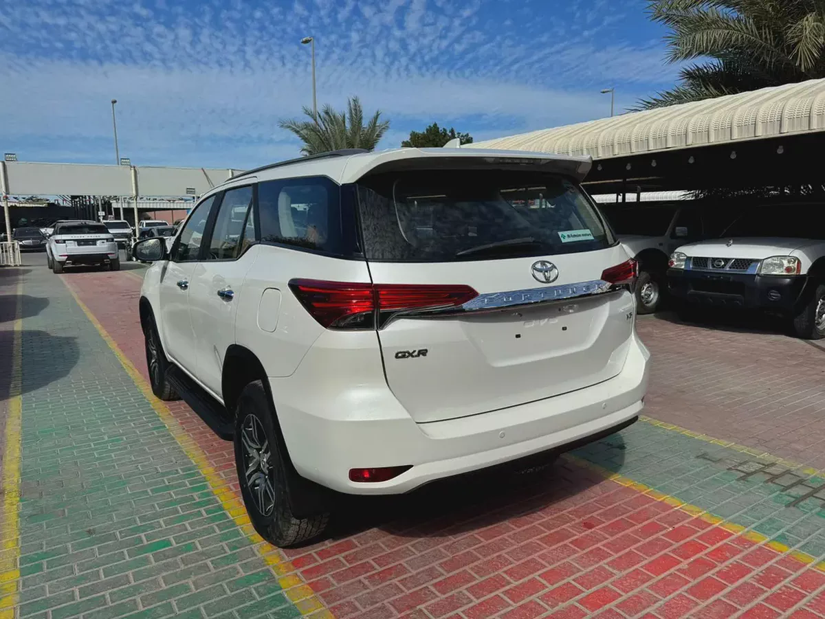 TOYOTA FORTUNER GXR V6 ORIGINAL PAINT-3-3