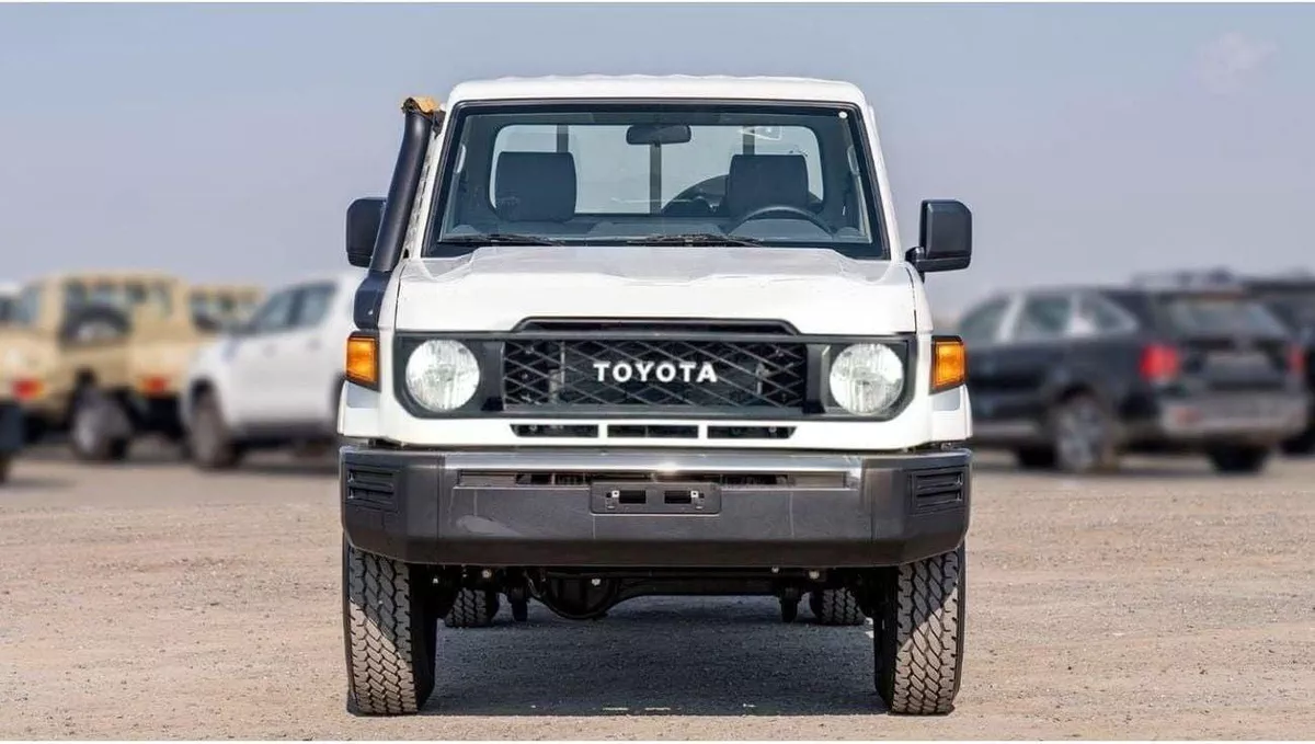 Toyota Land Cruiser Pick Up LAND CRUISER LC79 SC 4.2L V6 DIESEL 2026-1-0