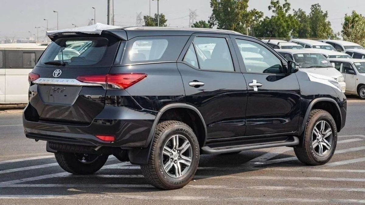Toyota Fortuner EXR Toyota Fortuner 2.4L Diesel V4 4x4 2024 Automatic-2-0