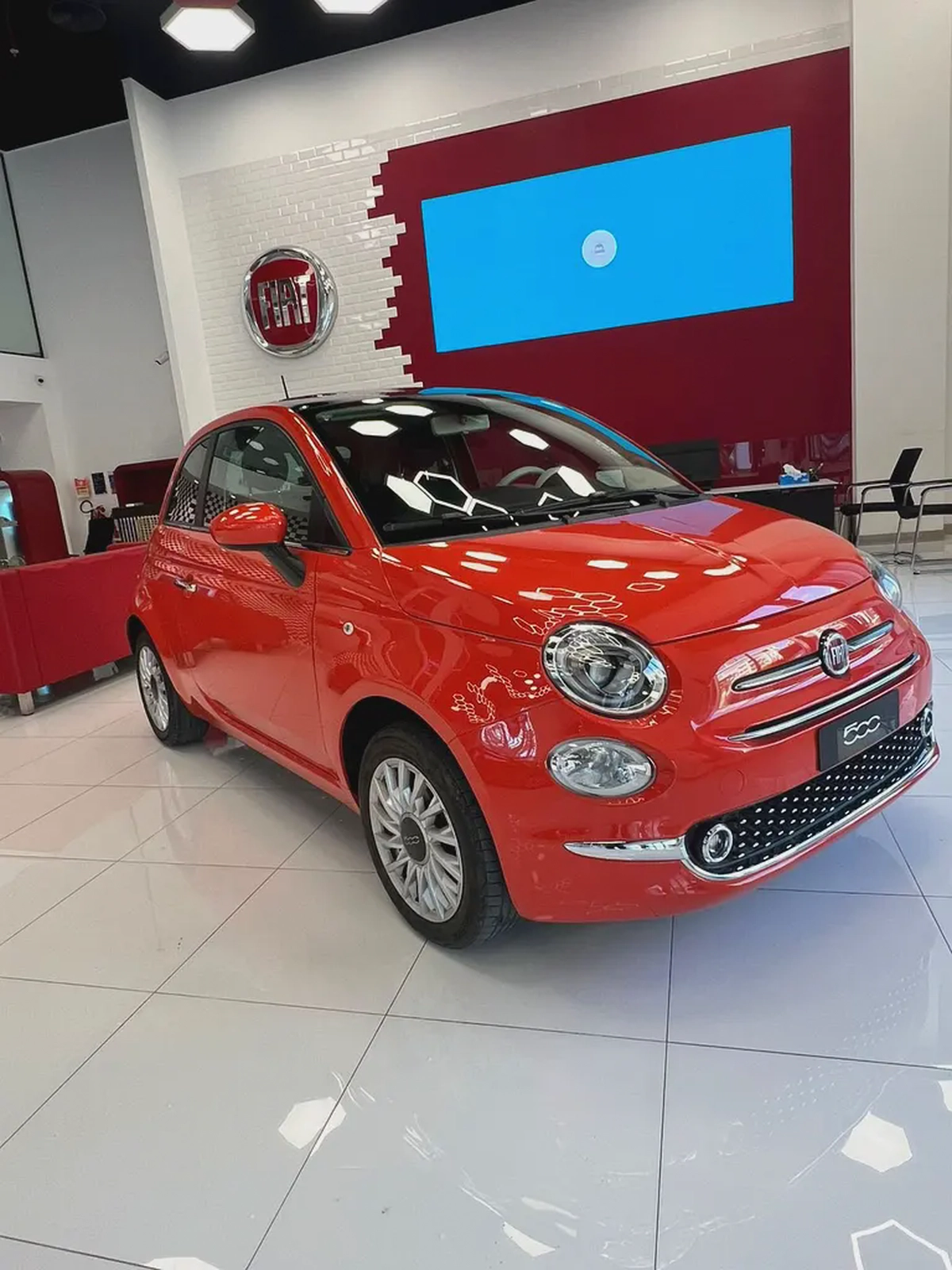 Fiat 500 Dolce Vita Hatchback 1.4L