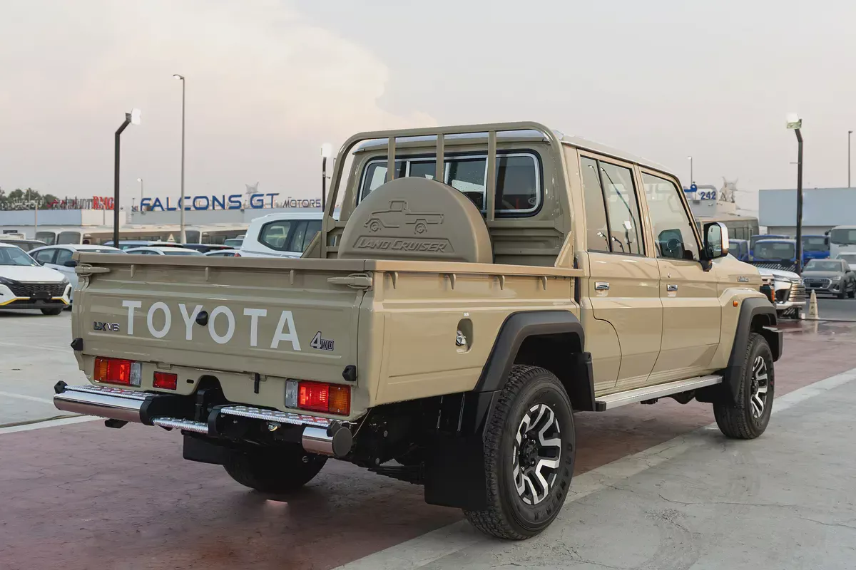 TOYOTA LAND CRUISER LX  | 2026 | GCC | V6 4.0L | 4WD | AUTOMATIC | PICK UP DOUBLE CAB | PETROL-3-3
