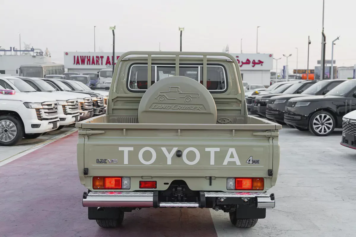 TOYOTA LAND CRUISER LX  | 2026 | GCC | V6 4.0L | 4WD | AUTOMATIC | PICK UP DOUBLE CAB | PETROL-4-4