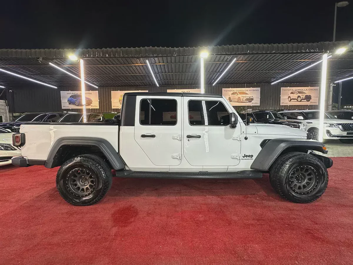 جيب جلاديتور كابينة مزدوجة 2022 | Jeep Gladiator Double Cab 2022-4-4