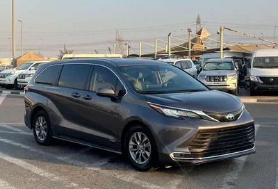 Toyota Sienna LE 2021 Toyota Sienna Hybrid 2.5L V4 - 7 Seater Doors Full Auto With Radar --0