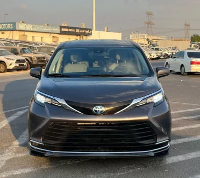 Toyota Sienna LE 2021 Toyota Sienna Hybrid 2.5L V4 - 7 Seater Doors Full Auto With Radar --2