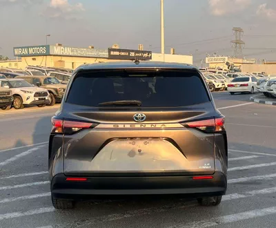 Toyota Sienna LE 2021 Toyota Sienna Hybrid 2.5L V4 - 7 Seater Doors Full Auto With Radar --7