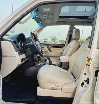 Mitsubishi Pajero 2010 GLS Top Line | GCC Specs | Clean Condition-9