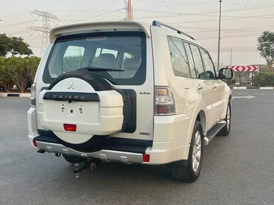 Mitsubishi Pajero 2010 GLS Top Line | GCC Specs | Clean Condition-3