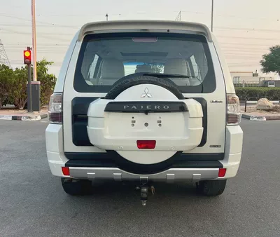 Mitsubishi Pajero 2010 GLS Top Line | GCC Specs | Clean Condition-7