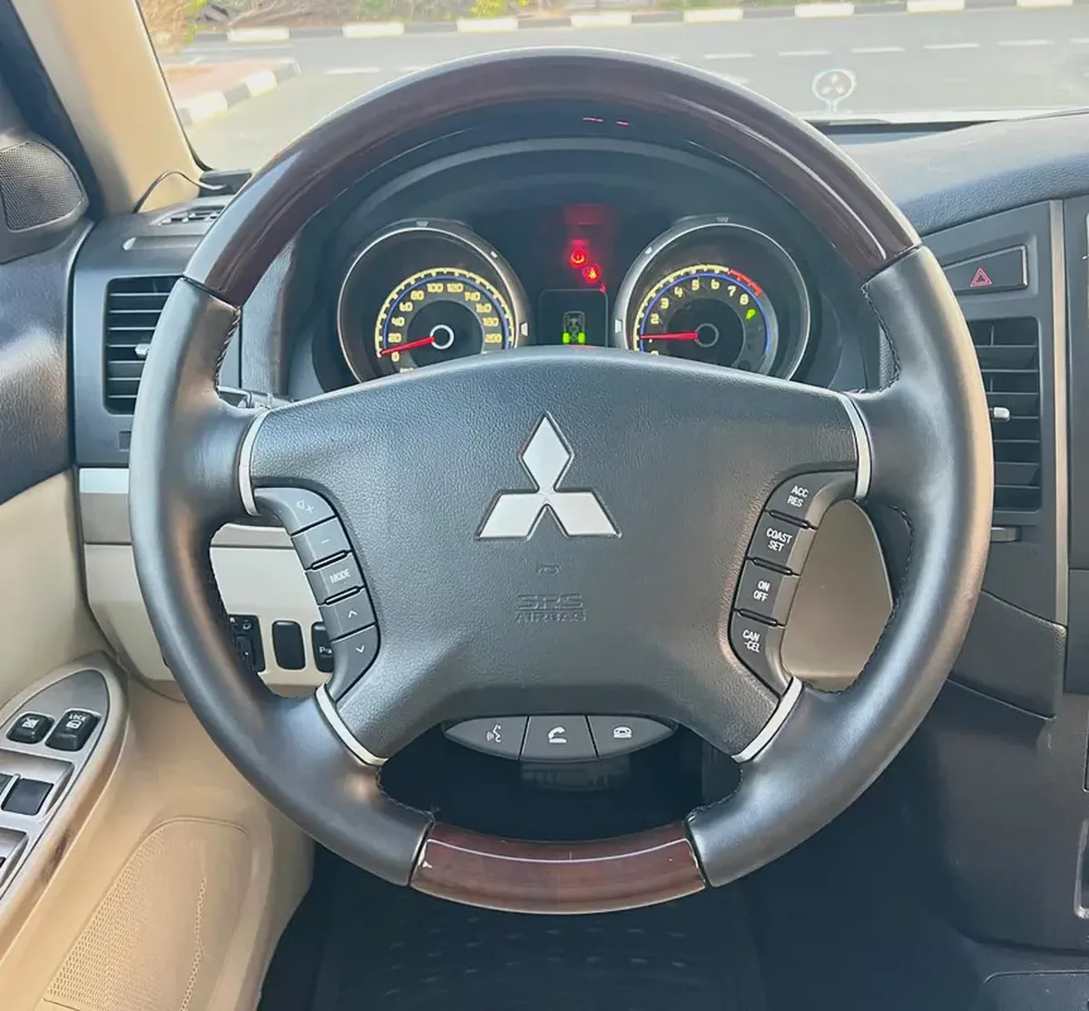 Mitsubishi Pajero 2010 GLS Top Line | GCC Specs | Clean Condition-10-10