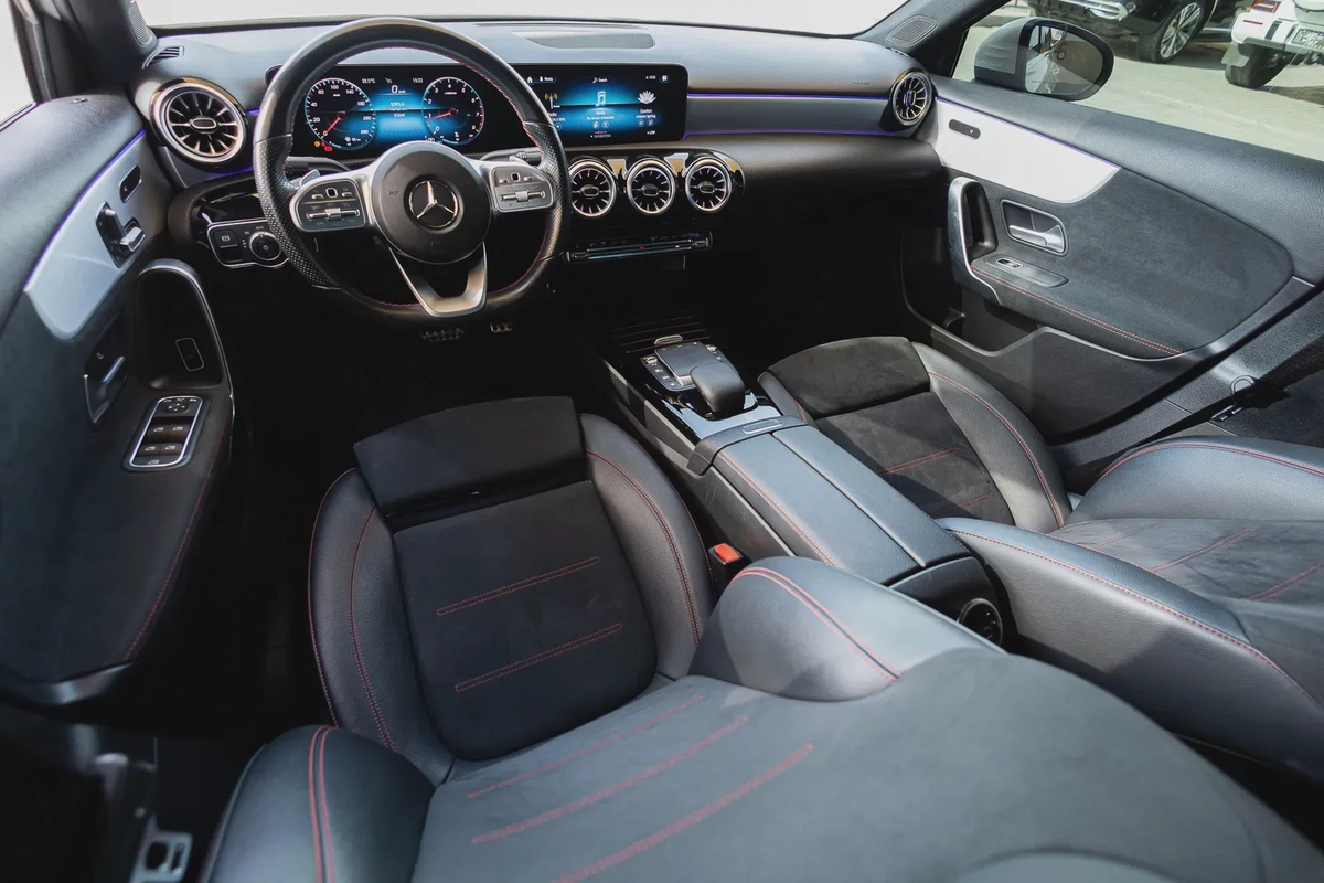 Mercedes-Benz A-Class 200-3-3