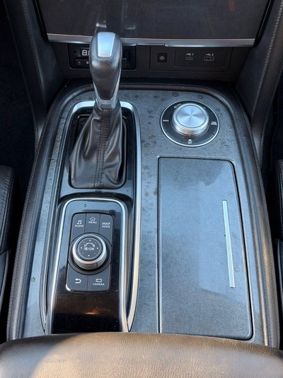 Nissan Armada SV (NON GCC) 4WD SV 2021 5.6L-9