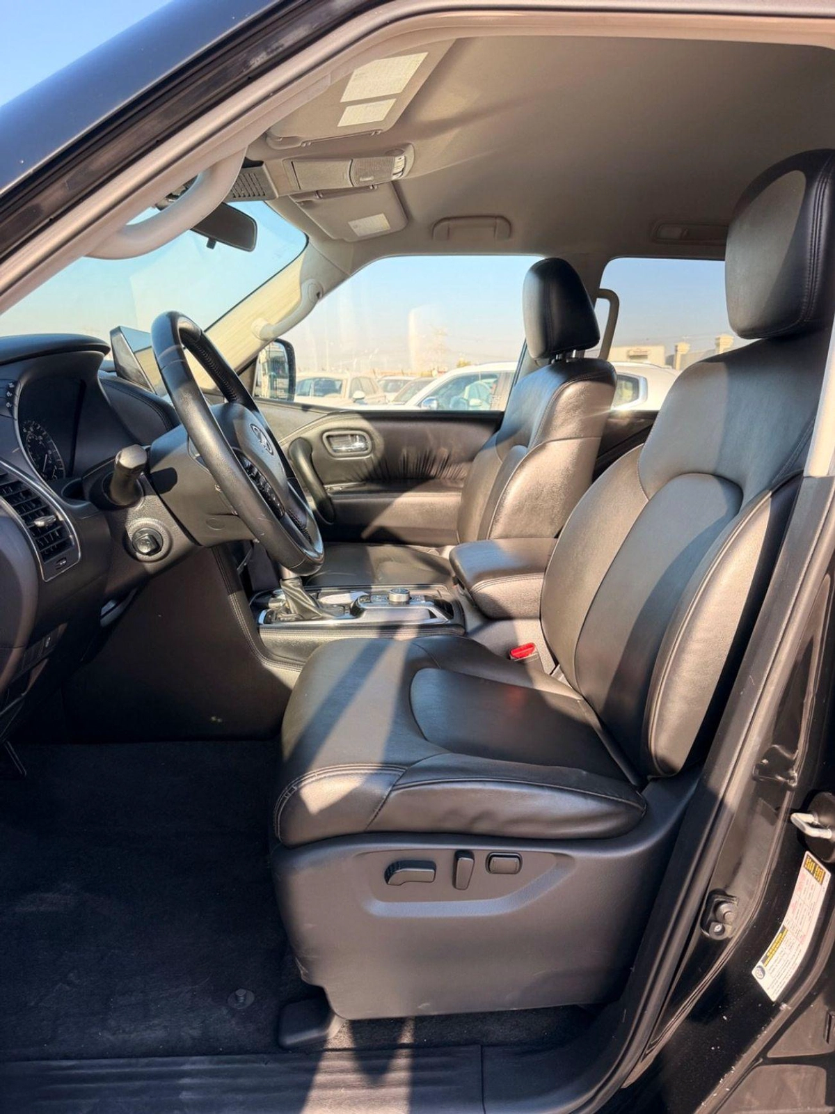 Nissan Armada SV (NON GCC) 4WD SV 2021 5.6L-7-0
