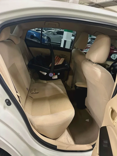 592/- AED Toyota Yaris 2022 1.5L || GCC Specs ||Well Maintained-9