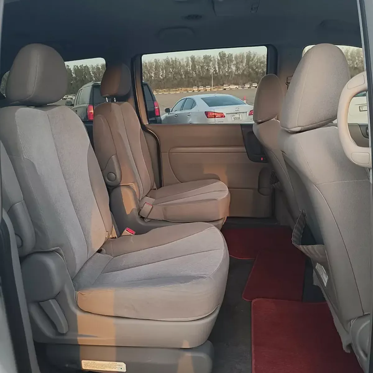 Kia Sedona 2012 | American Specs | Spacious Family Minivan-10-10