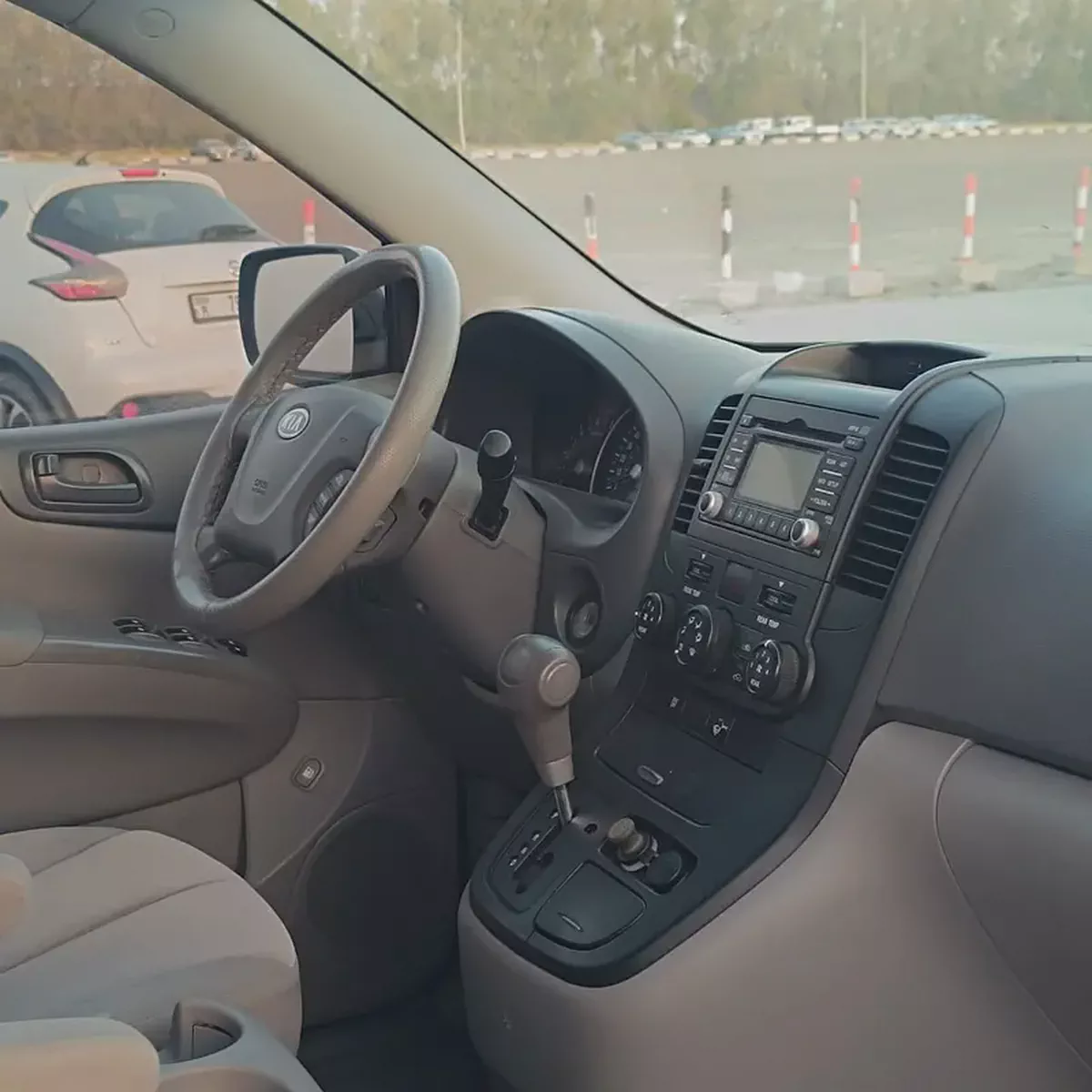 Kia Sedona 2012 | American Specs | Spacious Family Minivan-7-7