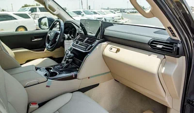 Toyota Land Cruiser GXR LAND CRUISER GXR GCC 3.5L TWIN TYRBO-12