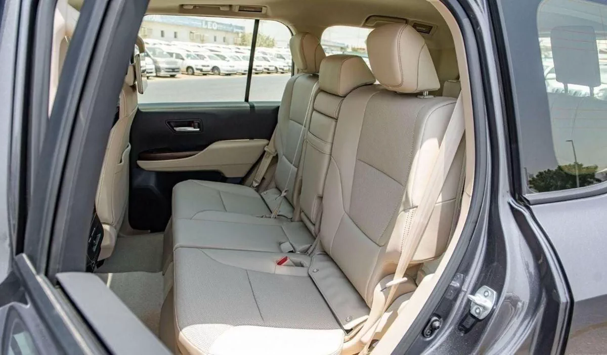 Toyota Land Cruiser GXR LAND CRUISER GXR GCC 3.5L TWIN TYRBO-13-0