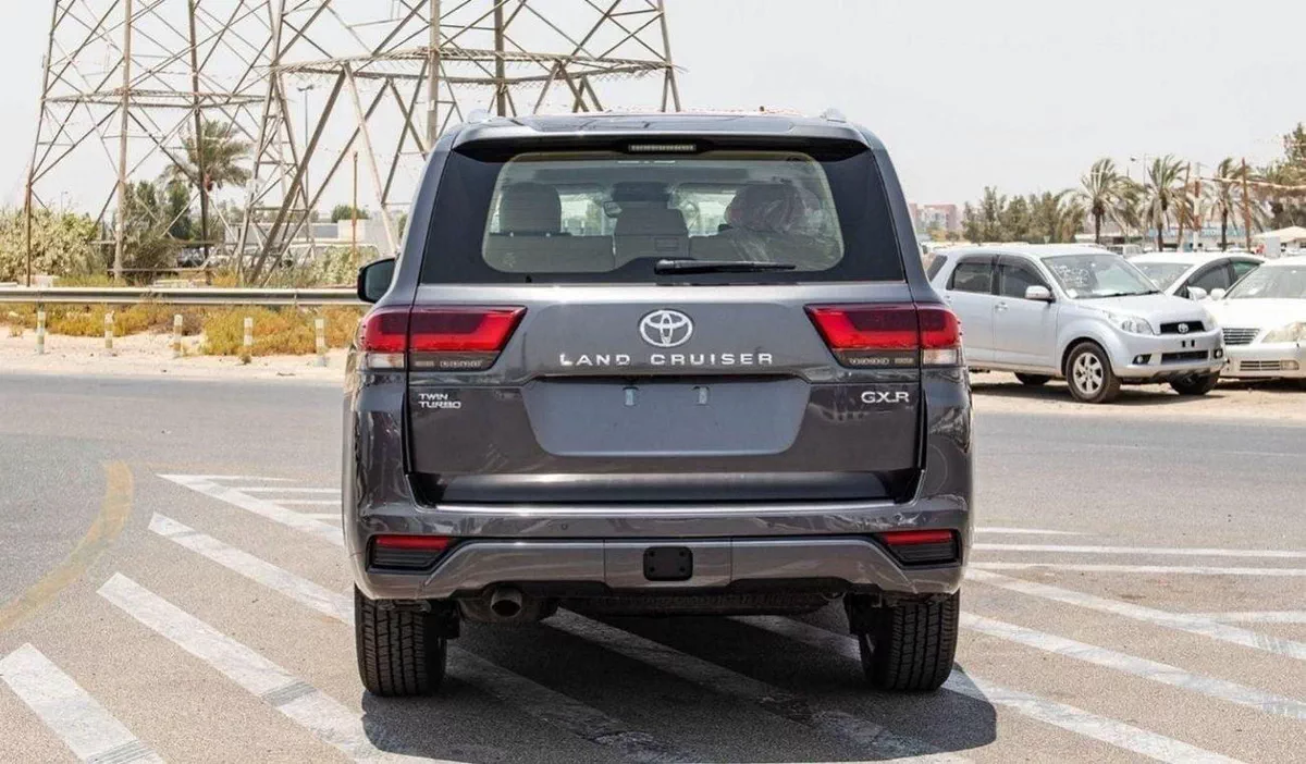 Toyota Land Cruiser GXR LAND CRUISER GXR GCC 3.5L TWIN TYRBO-4-0