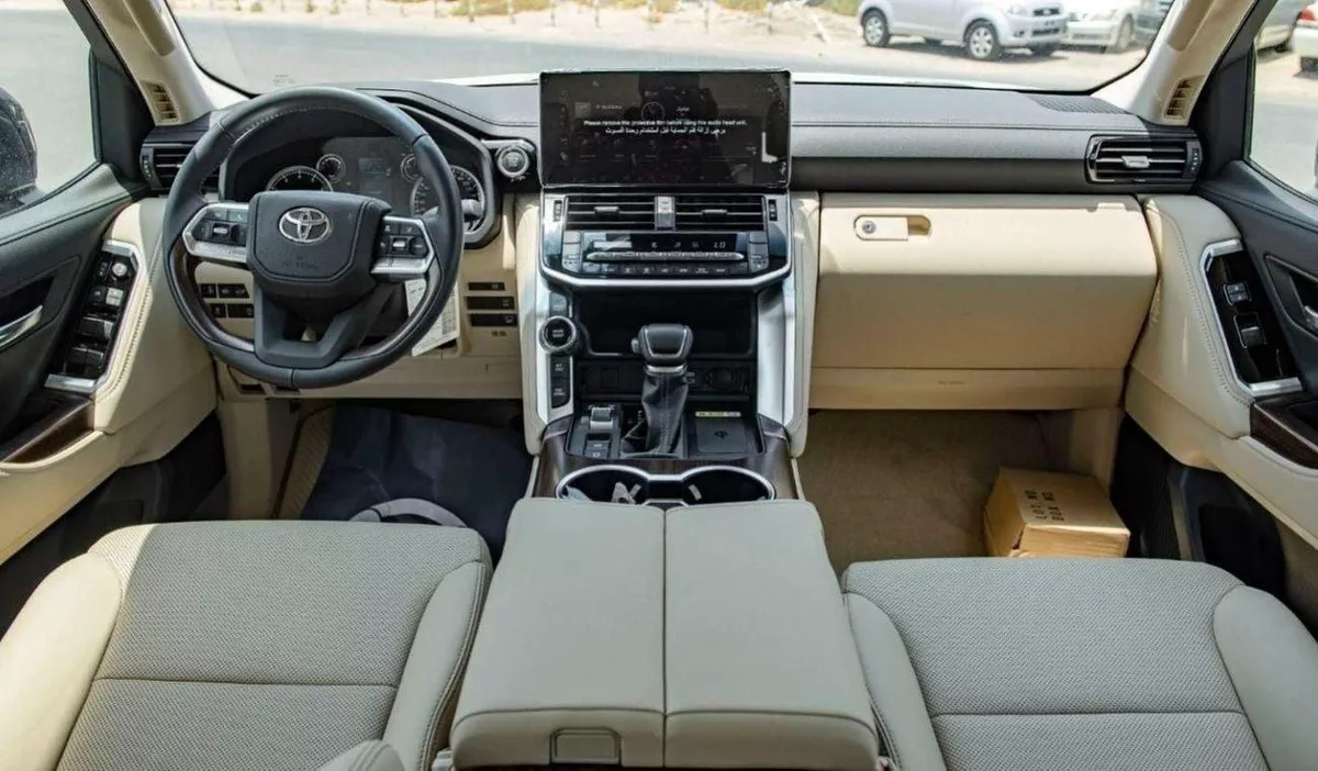 Toyota Land Cruiser GXR LAND CRUISER GXR GCC 3.5L TWIN TYRBO-8-0