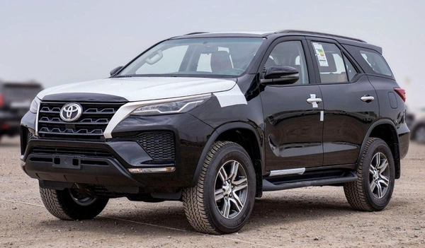 Toyota Fortuner Toyota Fortuner 2.7L Petrol AT MY2025