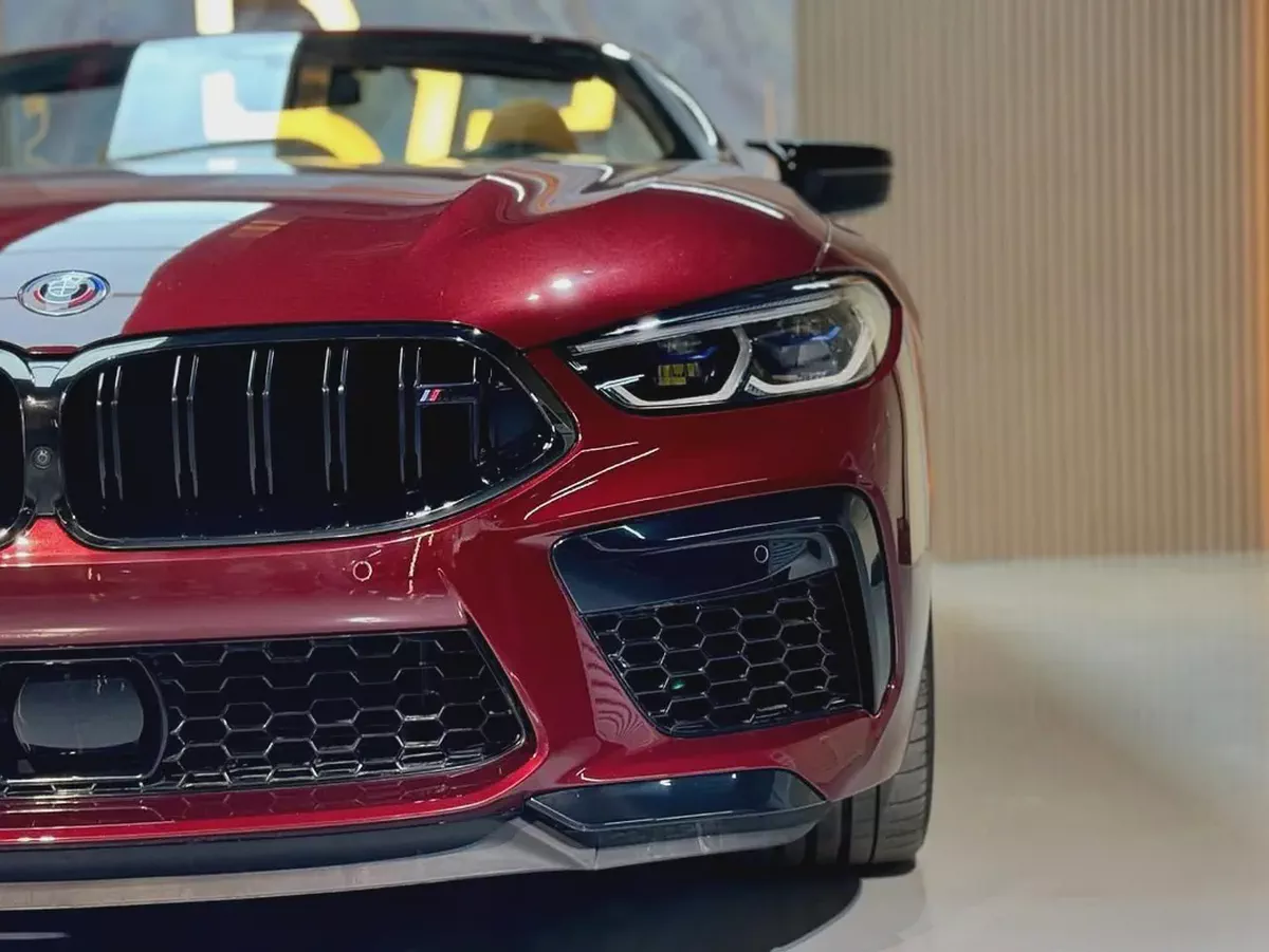 BMW M8 Competition Convertible 2023-2-2
