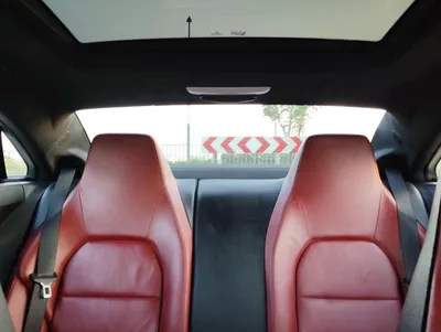 Mercedes Benz E250 STANDARD-13