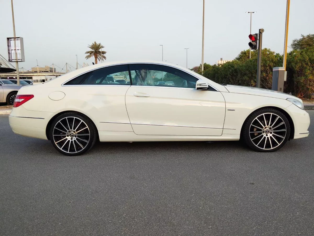 Mercedes Benz E250 STANDARD-2-0