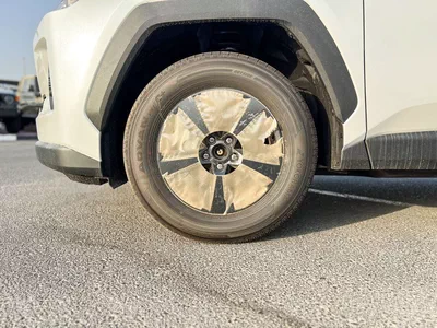 Toyota RAV4 LE EXPORT ONLY - TOYOTA RAV4 2.0L LE-9