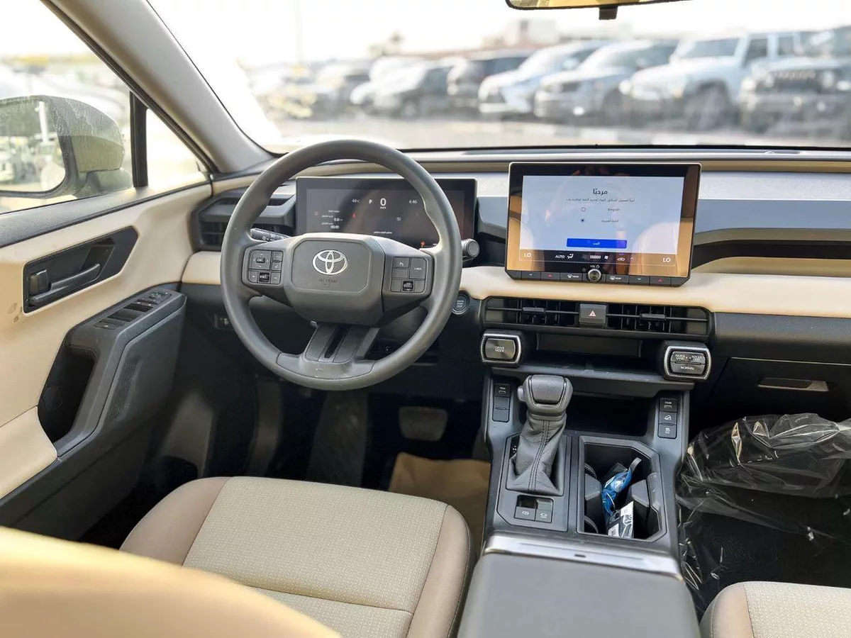 Toyota RAV4 LE EXPORT ONLY - TOYOTA RAV4 2.0L LE-11-0