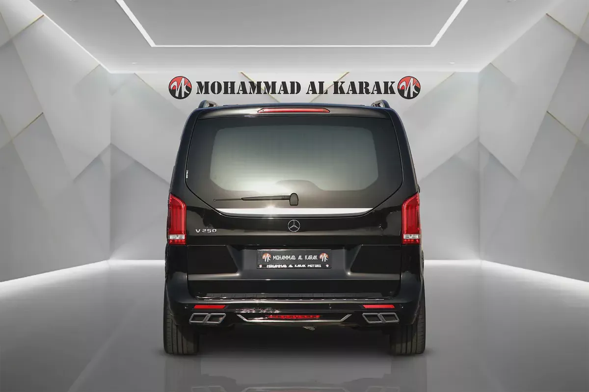 MERCEDES BENZ V CLASS 2022 - GCC - FULLY LOADED - V-LINE - AMAZING CONDITION-3-3