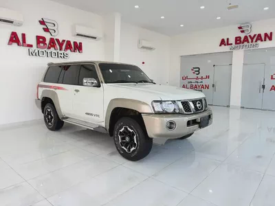نيسان سوبر سفاري ابيض / زعفراني 2022 (خليجي)-0